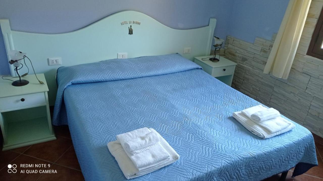 Hotel Lu Baroni Будоні Екстер'єр фото
