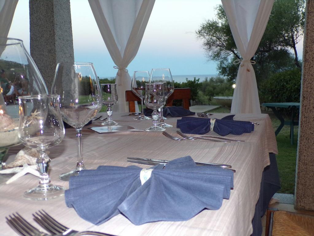 Hotel Lu Baroni Будоні Екстер'єр фото